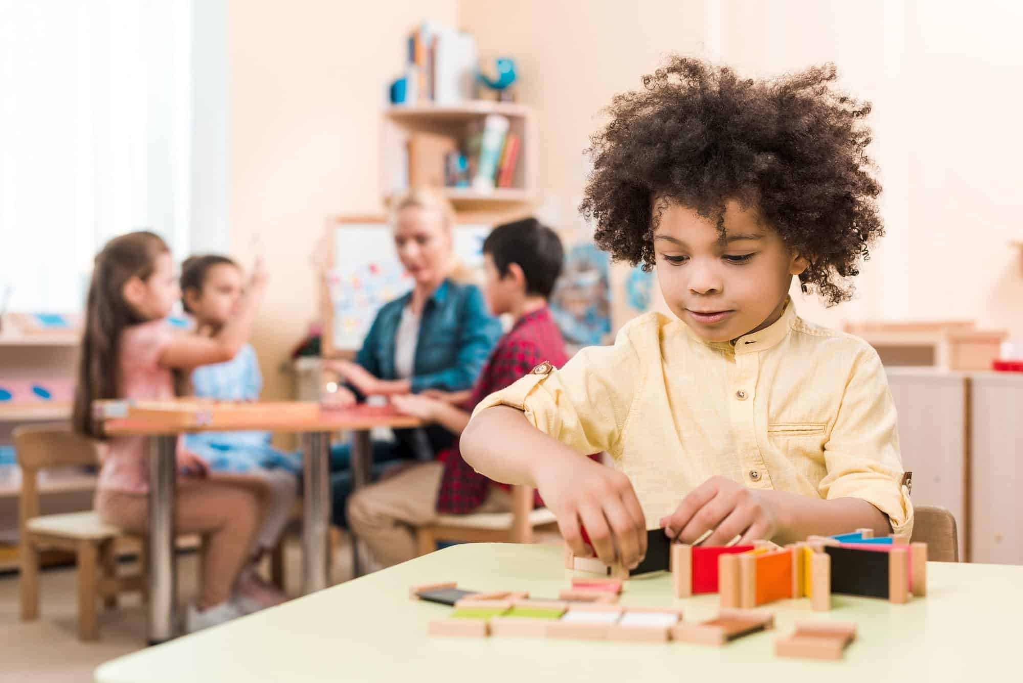 Cuentos con enfoque Montessori para niños de 0 a 3 años - Tu guía Montessori.  Miriam Escacena