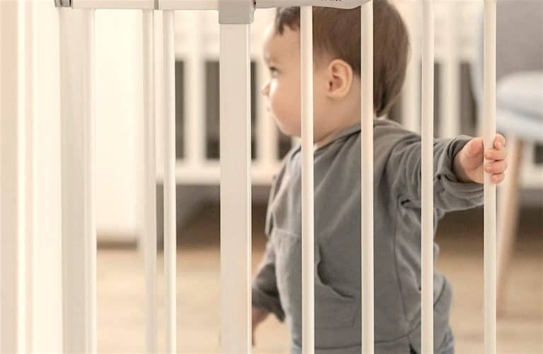 Seguridad en Bebés y Primera Infancia - Seguridad - Puertas de