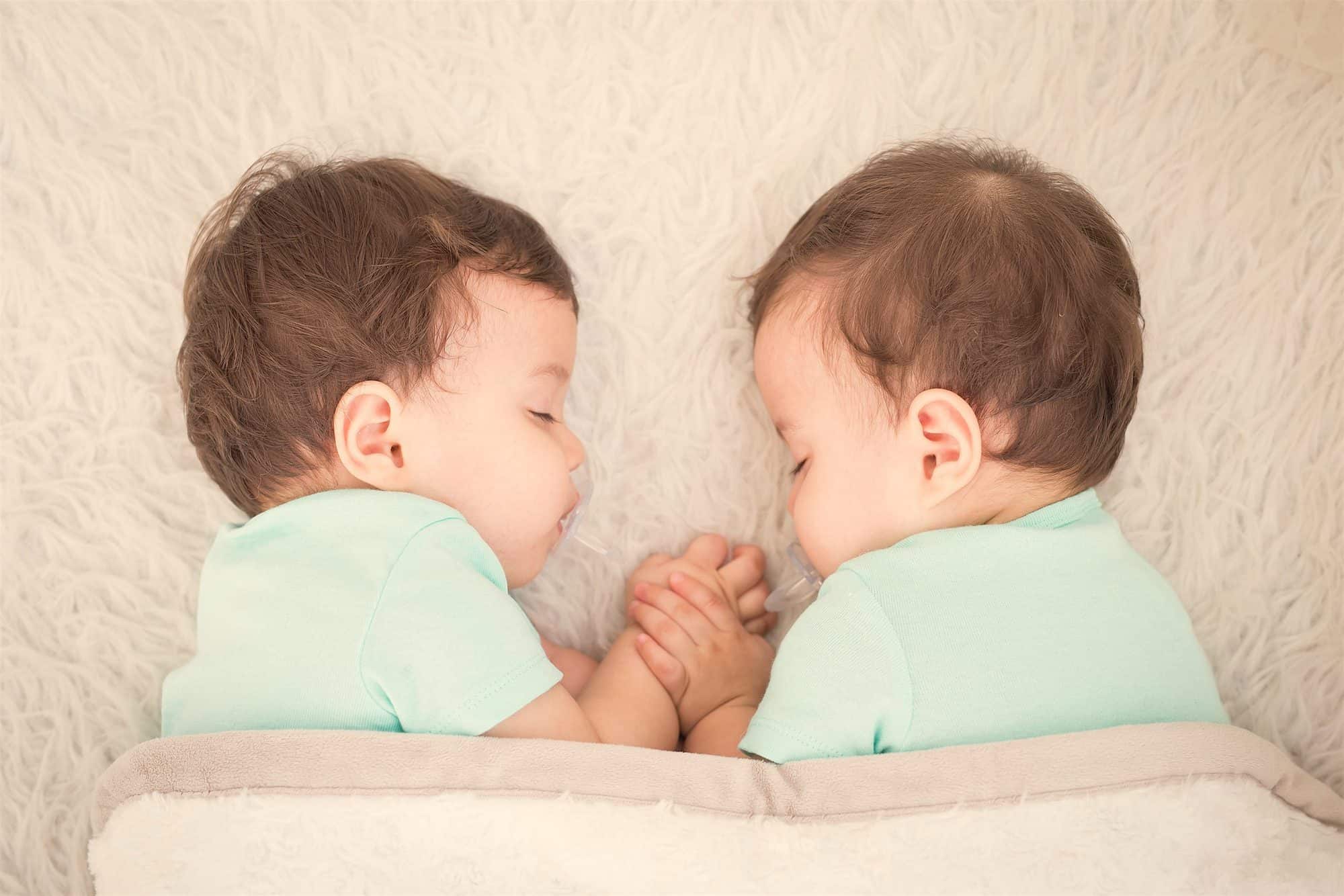 Colecho - Dormir juntos ofrece más beneficios que riesgos para el bebé