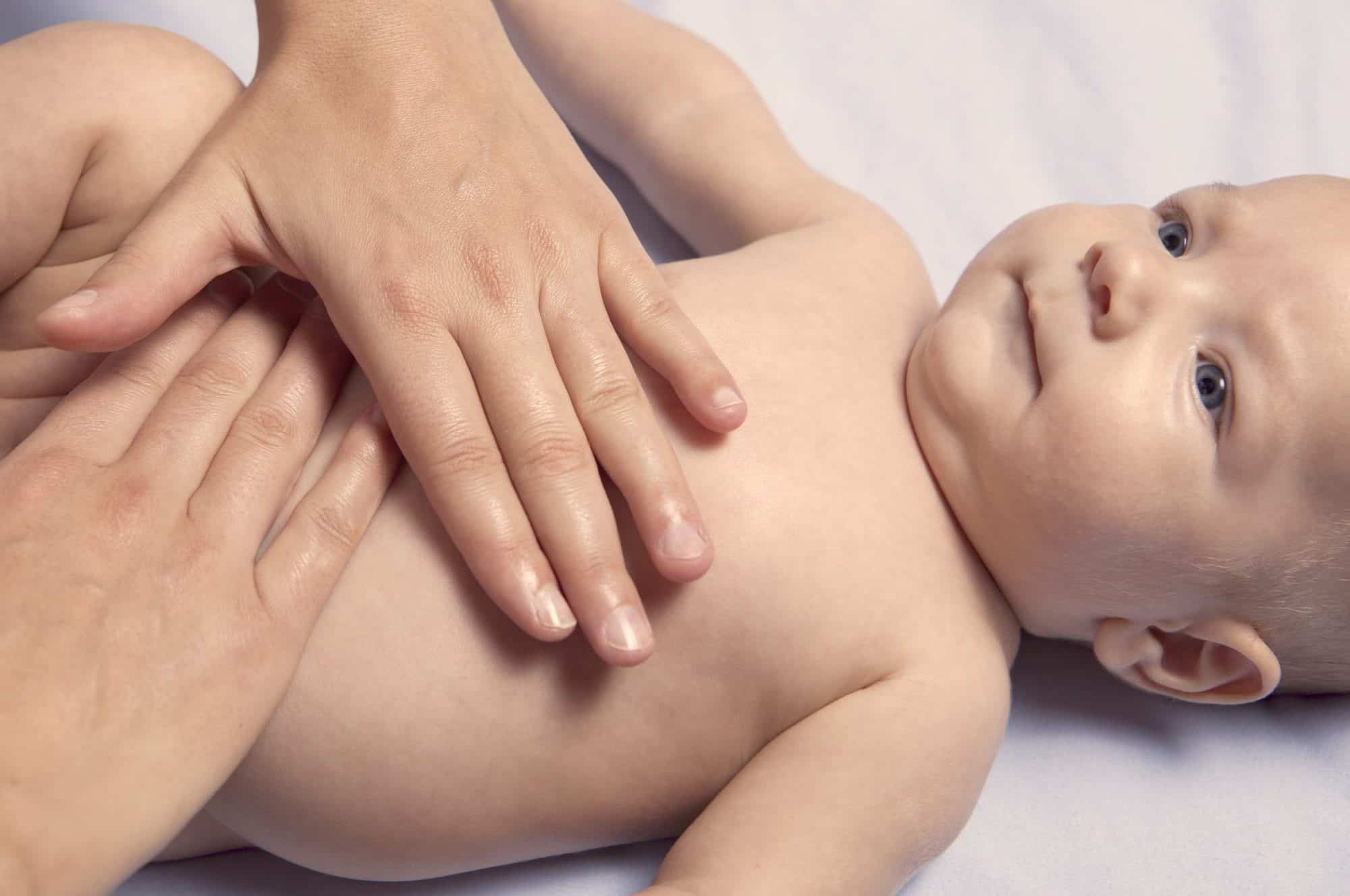Cómo puedes aliviar naturalmente la tos y los mocos de tu bebé