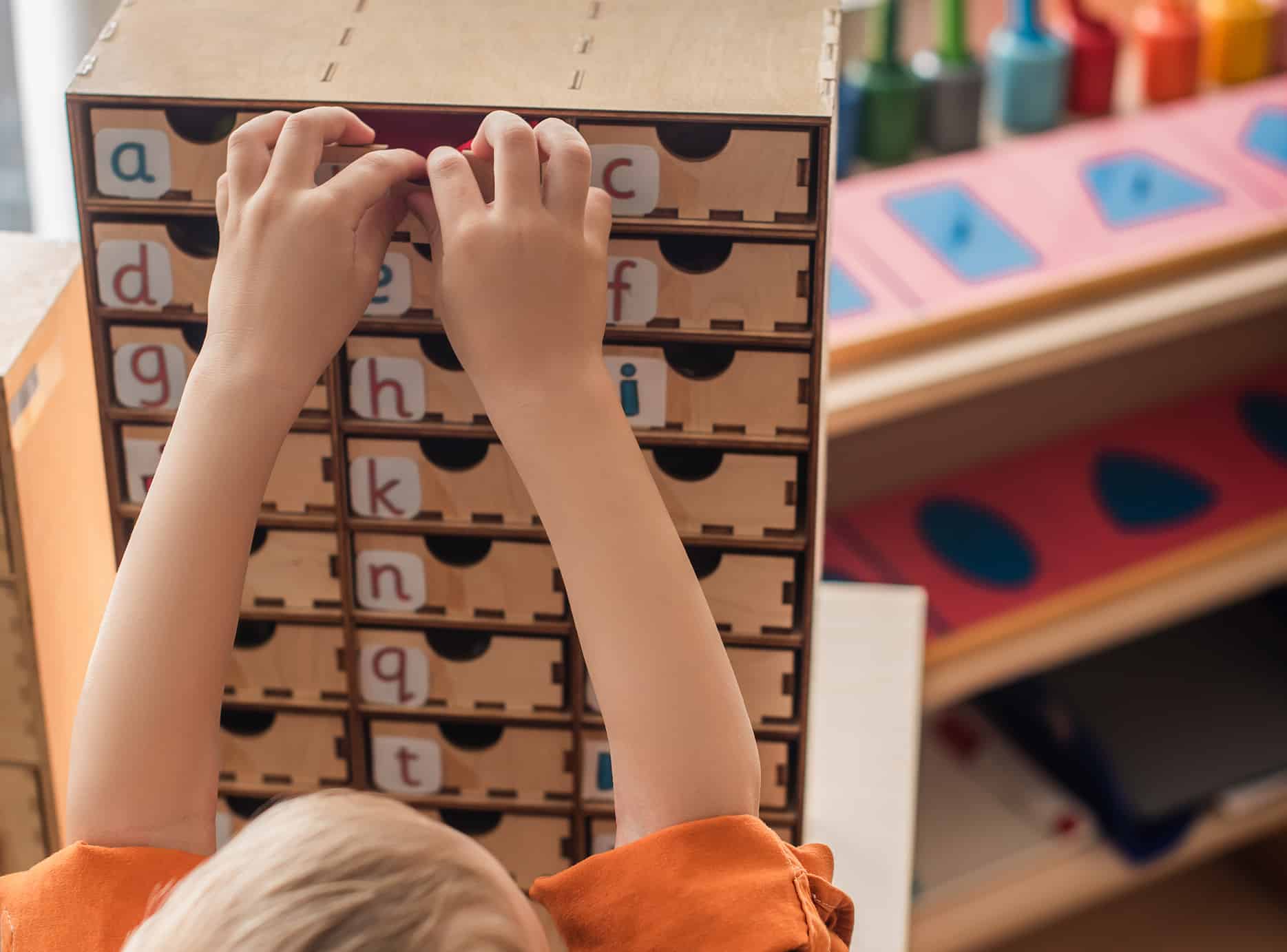 Cómo Enseñar A Leer Con El Método Montessori Materiales Clave Csc 