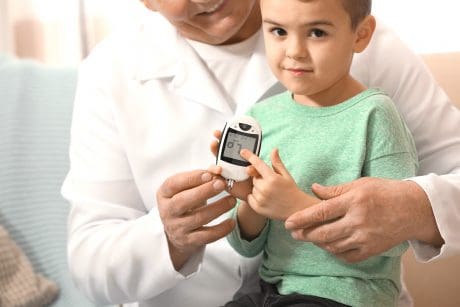 La diabetes en la infancia: prevenirla, detectarla y tratarla