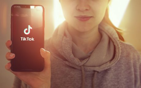 "Tiktok tic", un nuevo trastorno entre adolescentes