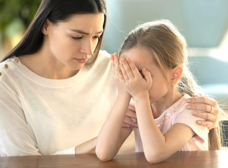 Por qué no se debe decir a los niños "no pasa nada" cuando lloran