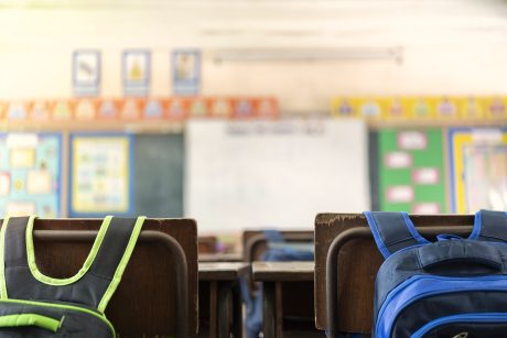 Una maestra obliga a alumnos a lavarse la boca con agua y jabón