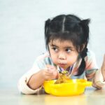 ¿Los niños con diabetes deberían reducir los carbohidratos?