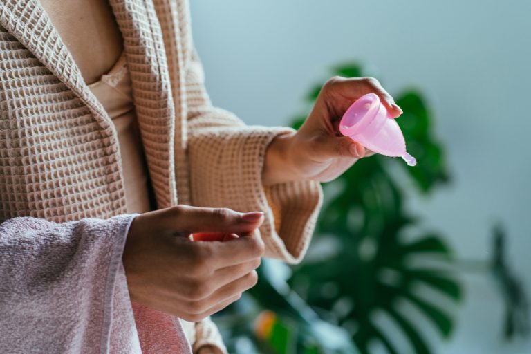 Las copas menstruales podrían reducir el riesgo de infección por HSV-2 y mejorar la salud vaginal