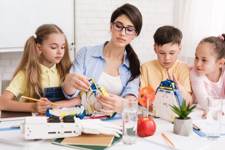 Niños activos o con demasiadas actividades