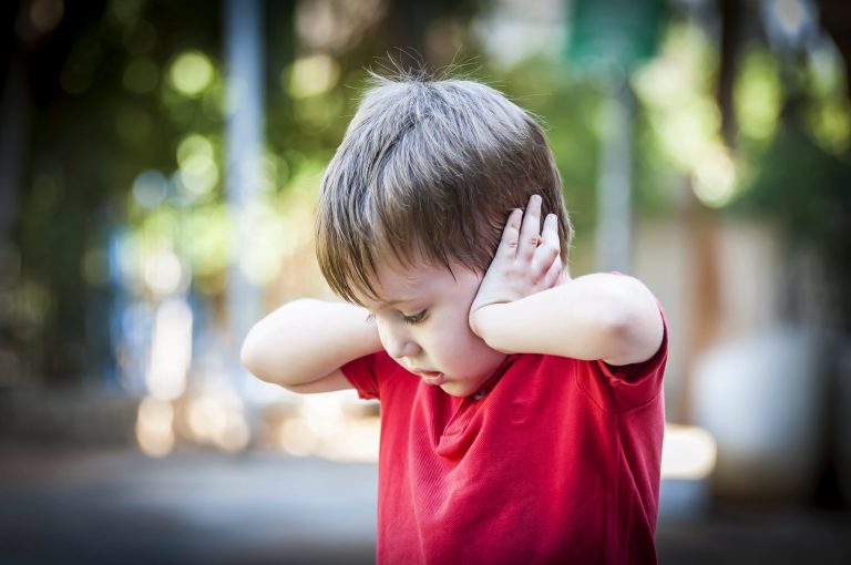 ¿Cómo afecta el ruido a los niños